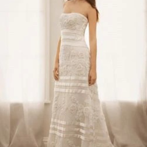 Priscilla of Boston Gown - Picture 2 of 10